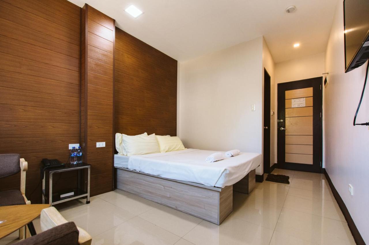 Vigan Traversa Hotel Bagian luar foto