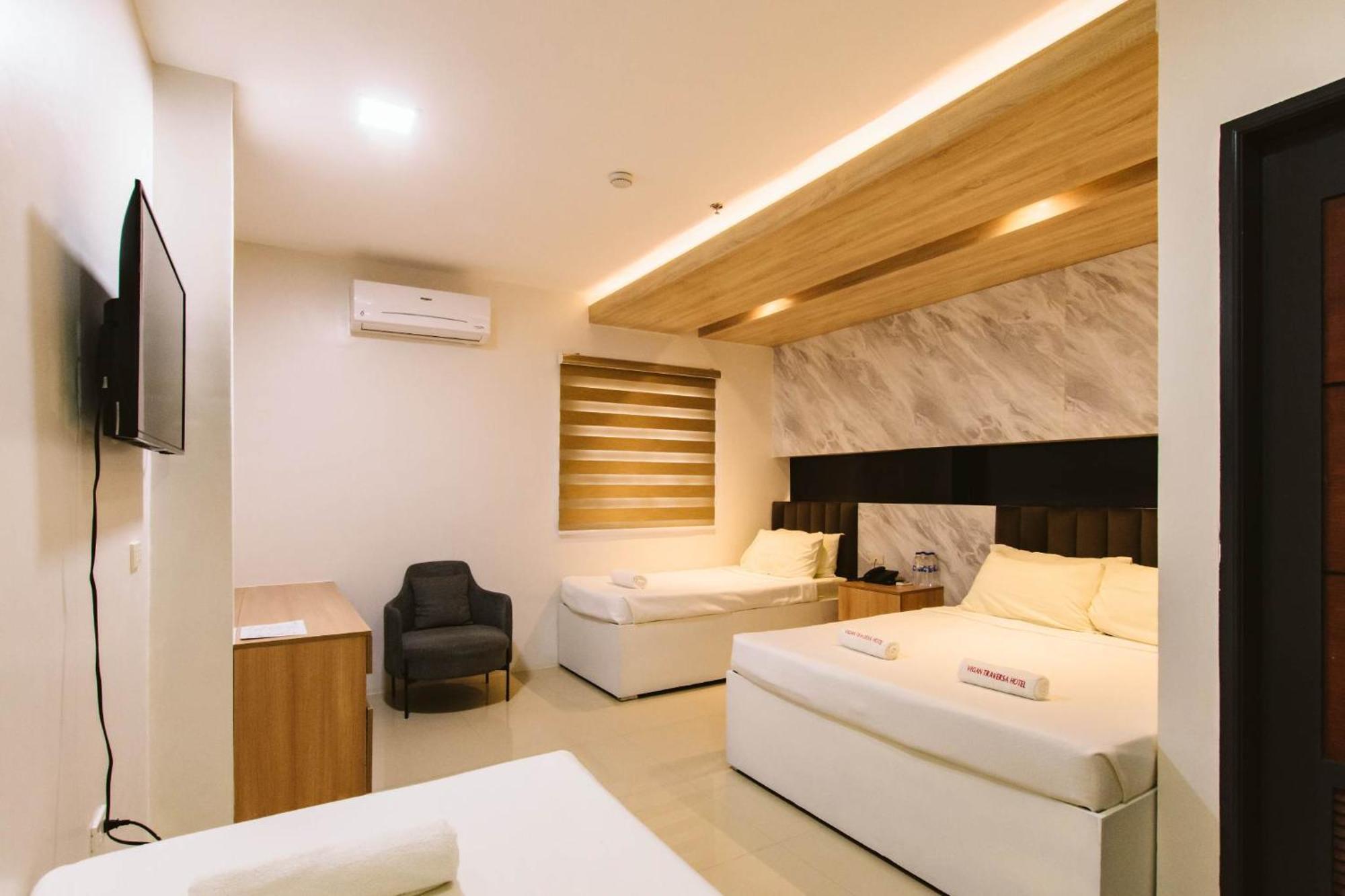 Vigan Traversa Hotel Bagian luar foto